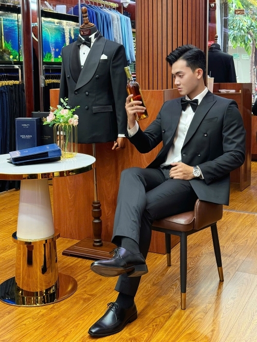 Vest cưới may sẵn - Sự lựa chọn hoàn hảo cho chú rể trong ngày trọng đại
